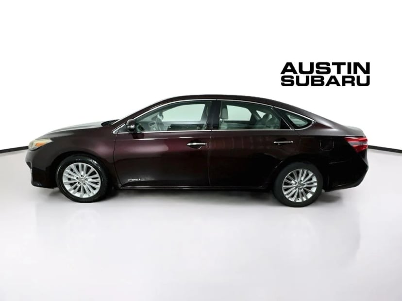 2013 Toyota Avalon - Image 1