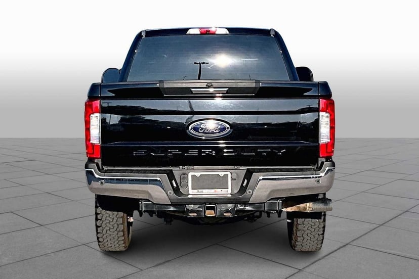 2019 Ford F-250 - Image 3