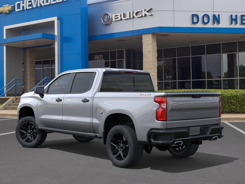 2026 Chevrolet Silverado 1500 - Image 3