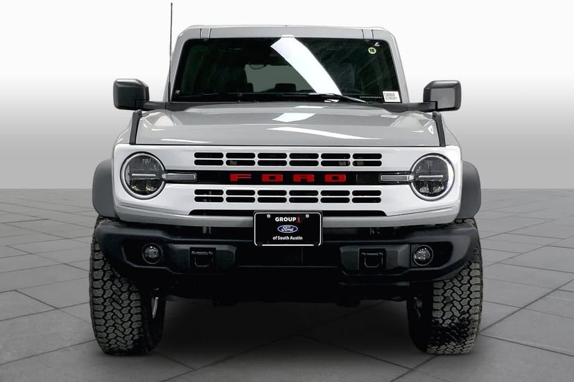 2026 Ford Bronco - Image 3