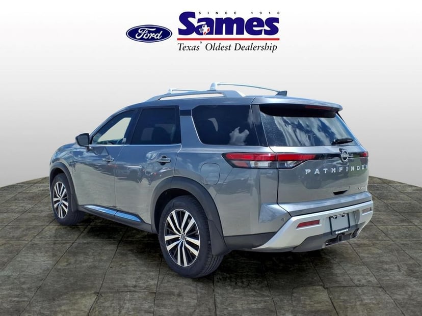 2024 Nissan Pathfinder - Image 3