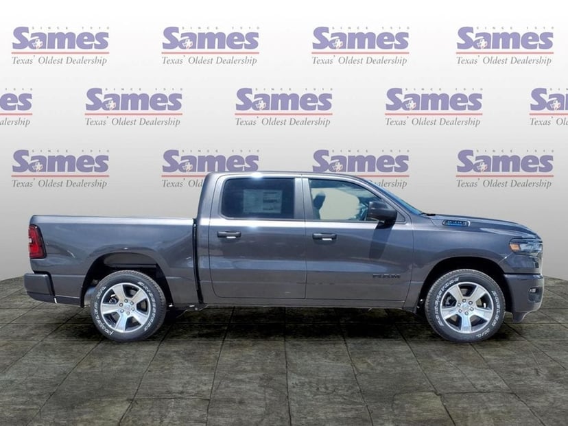 2026 Ram 1500 - Image 2