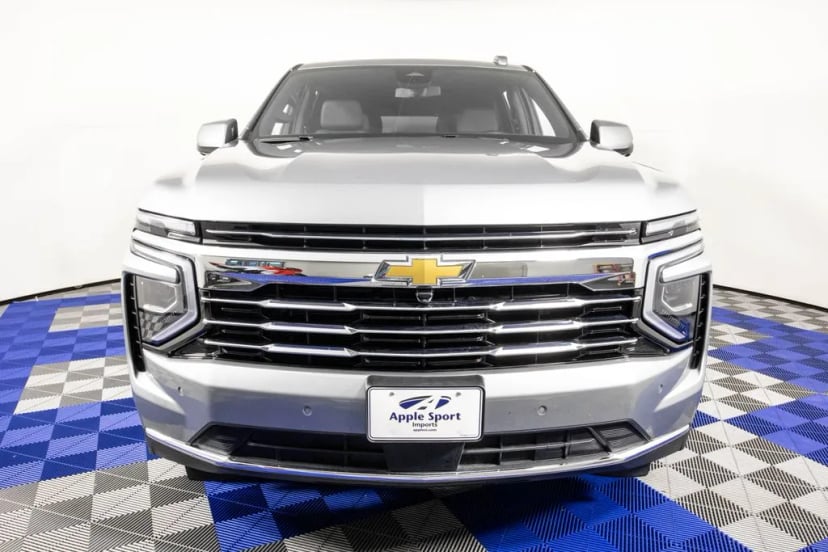 2025 Chevrolet Tahoe - Image 2