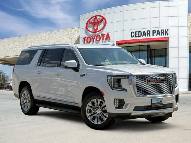 2022 GMC Yukon XL - Image 1