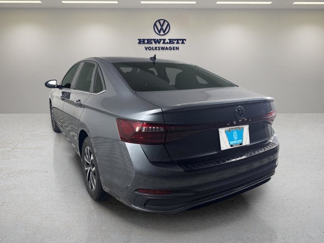 2025 Volkswagen Jetta - Image 3