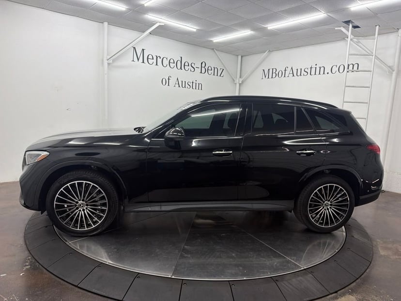 2026 Mercedes-Benz GLC - Image 2