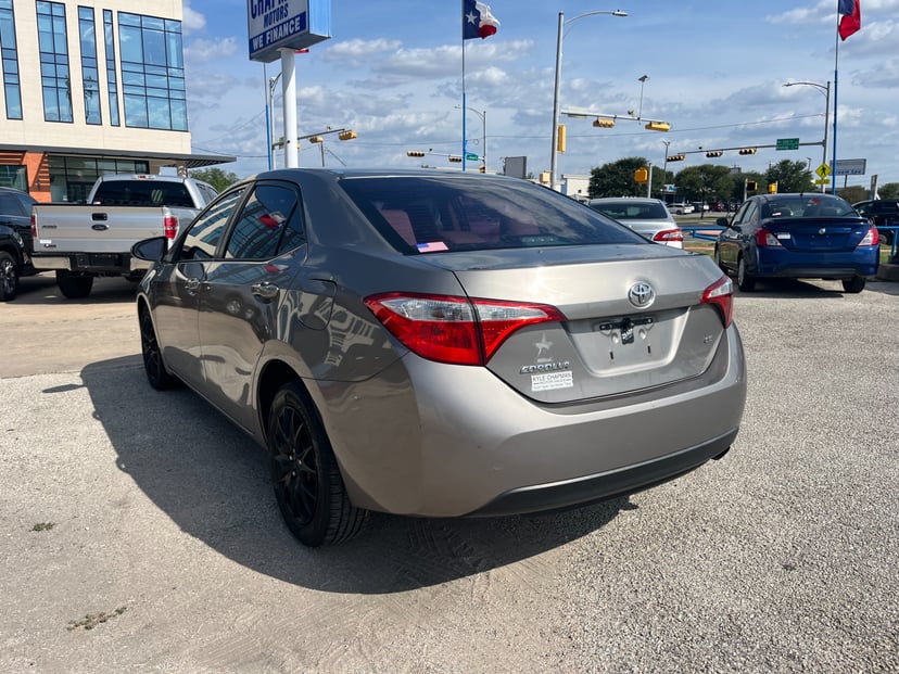 2016 Toyota Corolla - Image 3