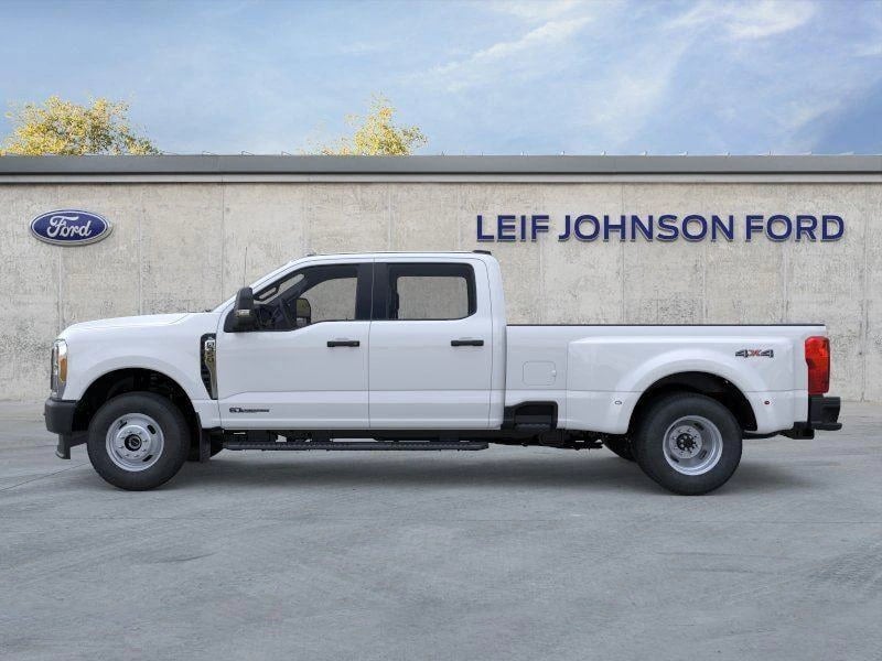 2026 Ford F-350 - Image 2