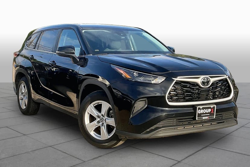 2023 Toyota Highlander - Image 1