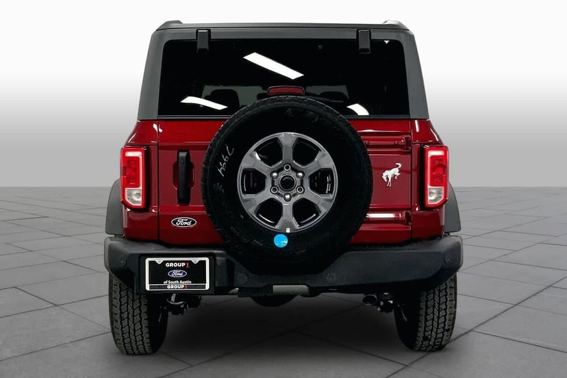2026 Ford Bronco - Image 2