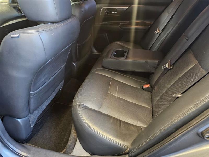 2015 Nissan Altima - Image 3