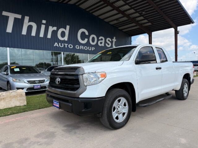 2015 Toyota Tundra - Image 1