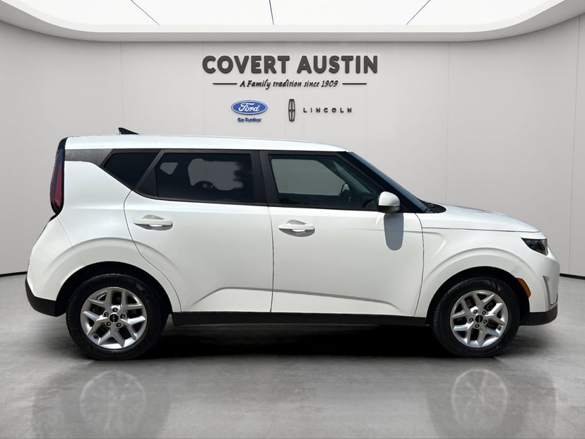 2024 Kia Soul - Image 3