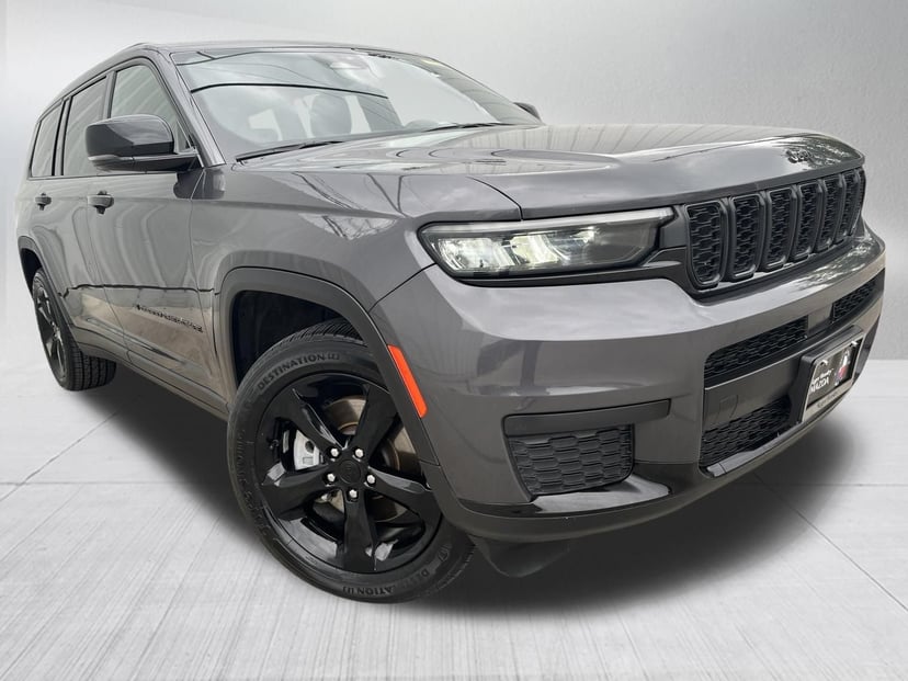 2023 Jeep Grand Cherokee L - Image 3