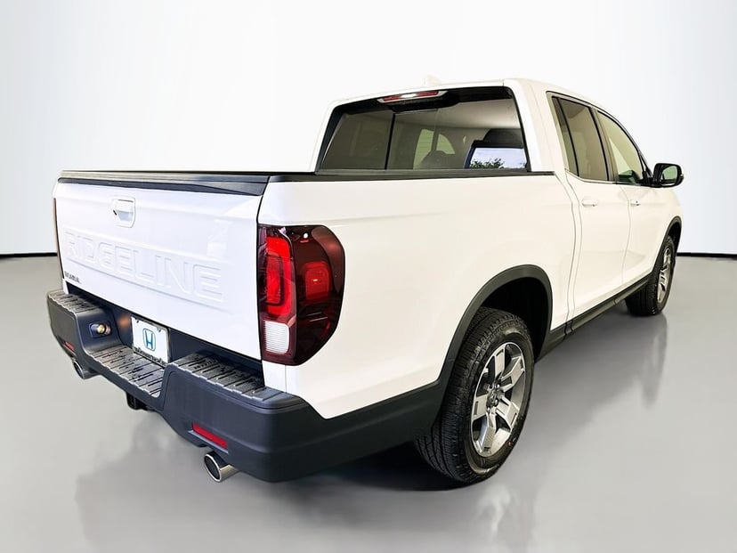 2026 Honda Ridgeline - Image 3