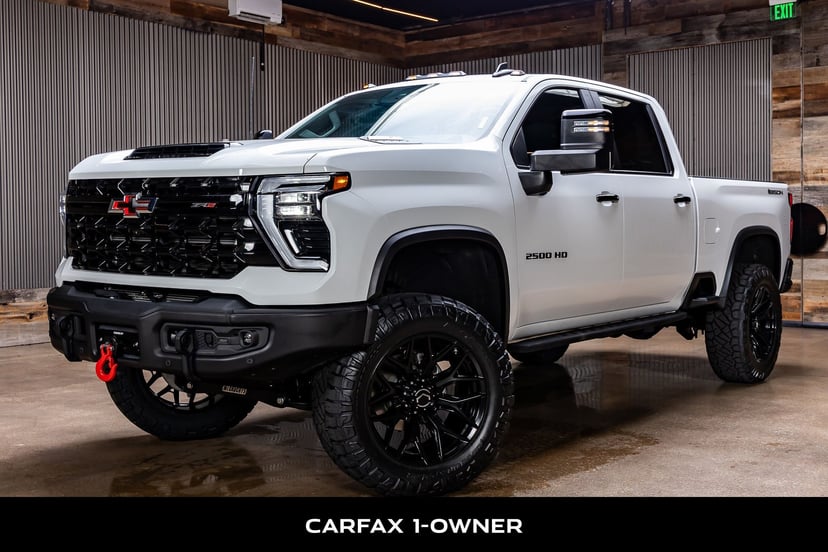 2025 Chevrolet Silverado 2500 HD - Image 3