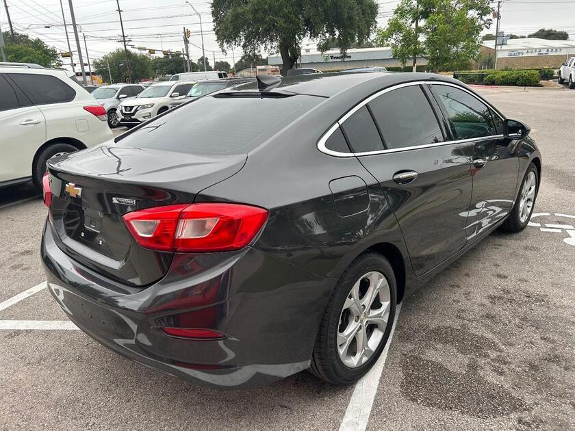 2016 Chevrolet Cruze - Image 3
