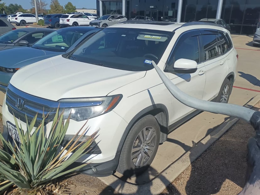 2017 Honda Pilot - Image 1