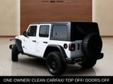 2025 Jeep Wrangler - Preview 3