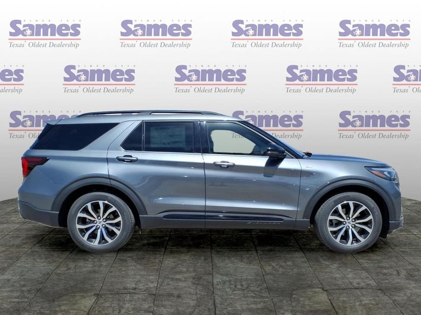 2026 Ford Explorer - Image 2