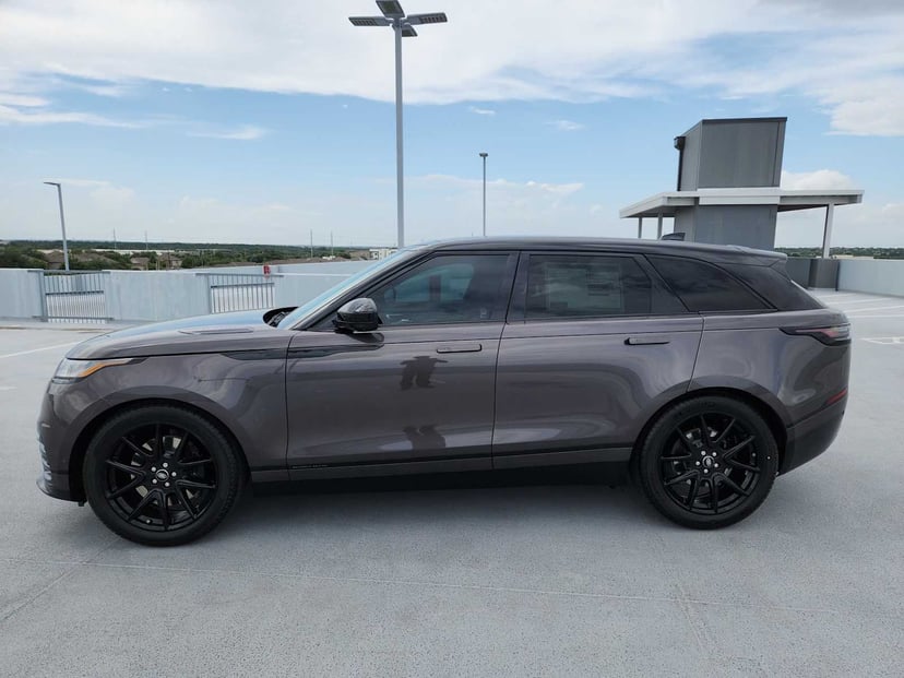 2026 Land Rover Range Rover Velar - Image 2