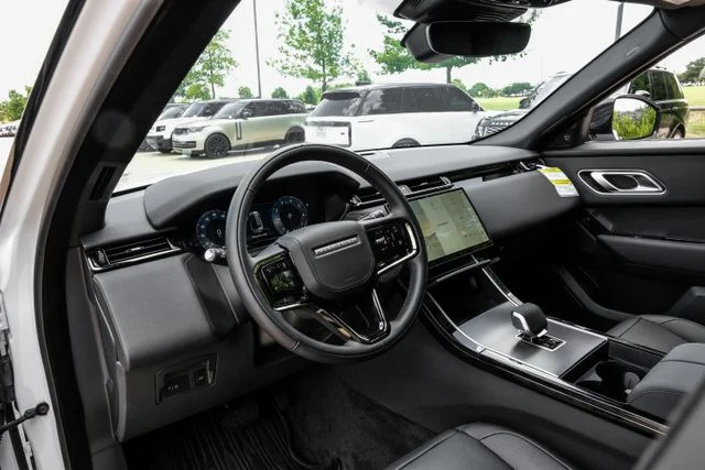 2026 Land Rover Range Rover Velar - Image 3