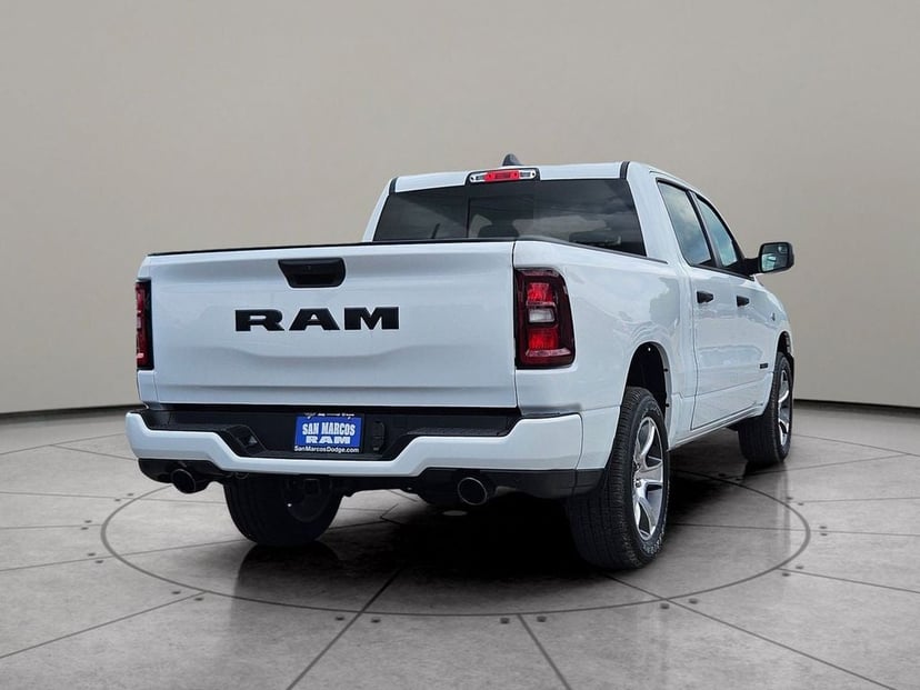 2026 Ram 1500 - Image 2