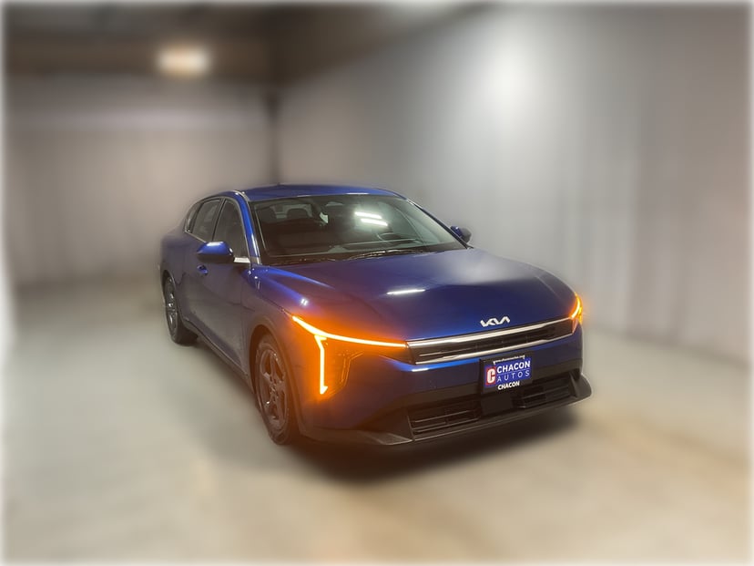 2025 Kia K4 - Image 1