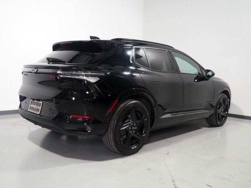 2024 Chevrolet Equinox EV 3RS - Image 2