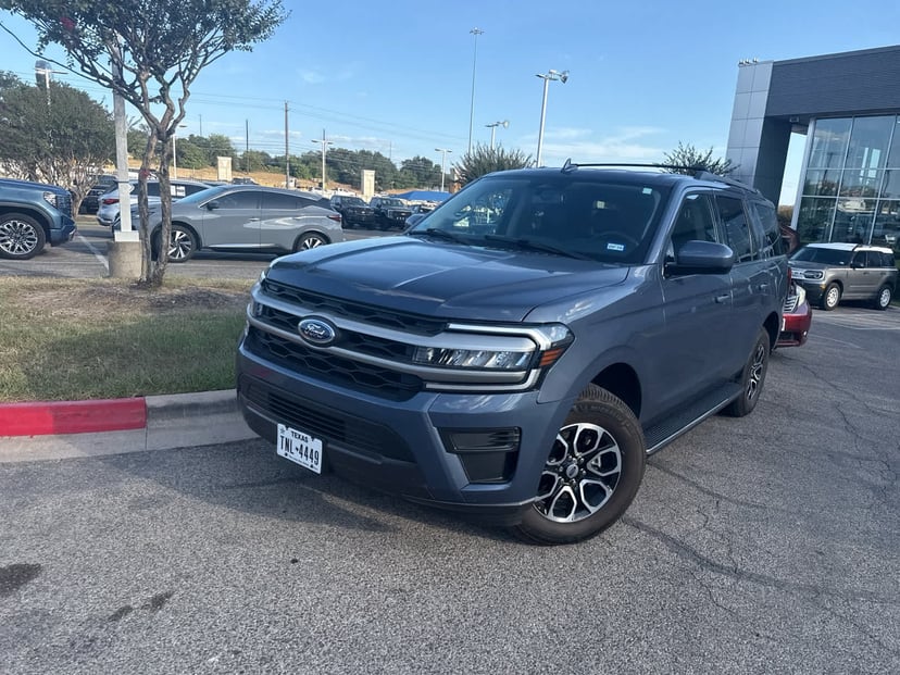 2023 Ford Expedition - Image 1