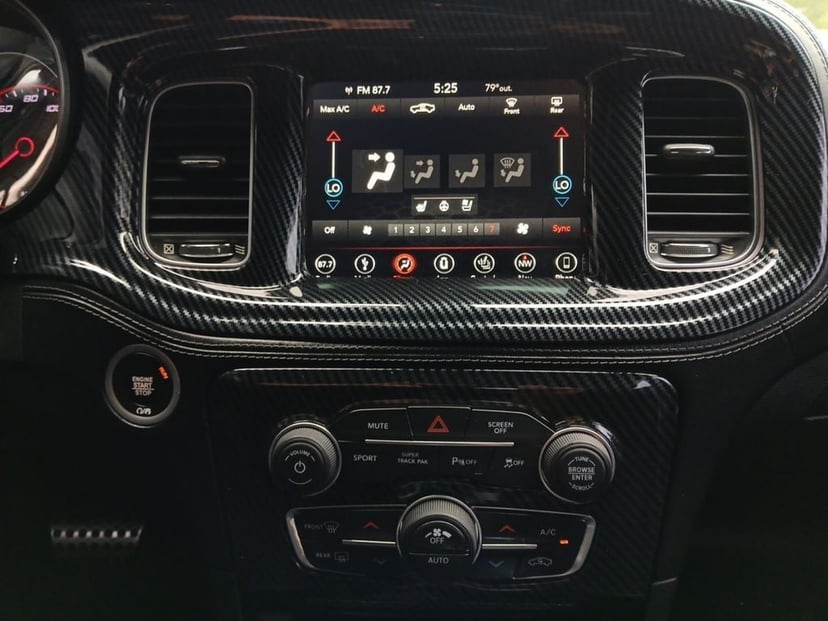 2019 Dodge Charger - Image 3