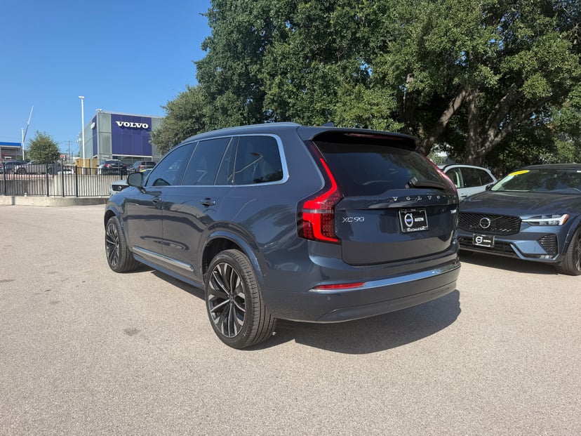 2026 Volvo XC90 - Image 3