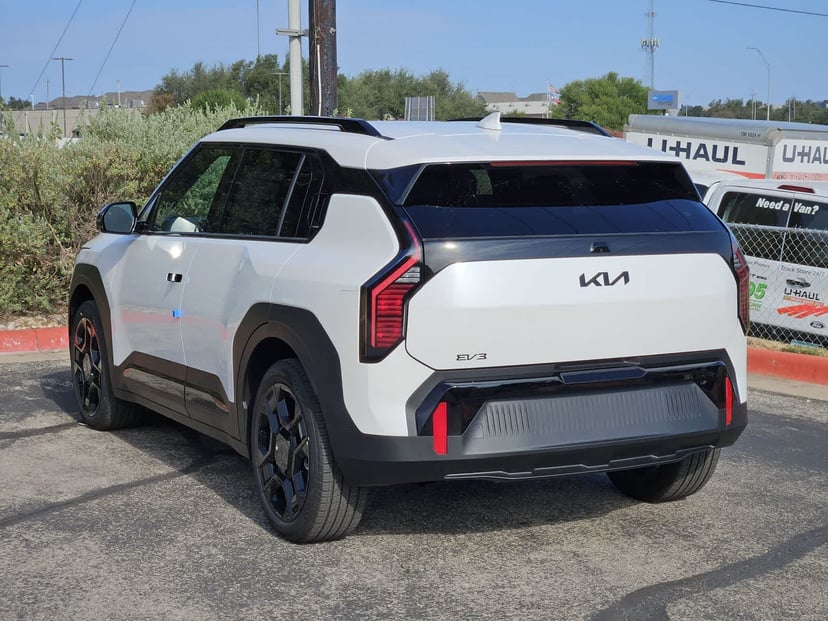 2027 Kia EV3 - Image 1