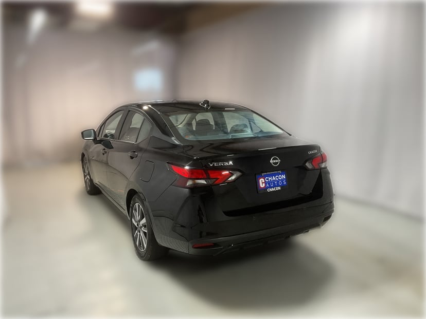 2025 Nissan Versa - Image 3
