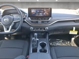 2026 Nissan Altima - Preview 3