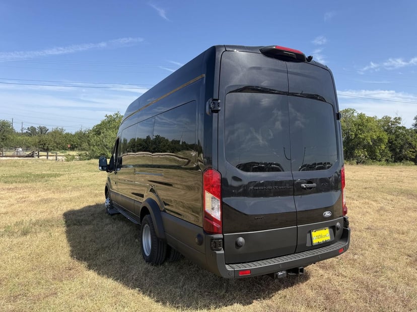 2026 Ford Transit - Image 3