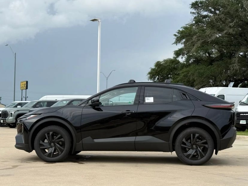 2026 Toyota C-HR - Image 2