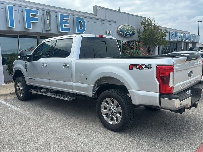 2018 Ford F-250 - Image 2