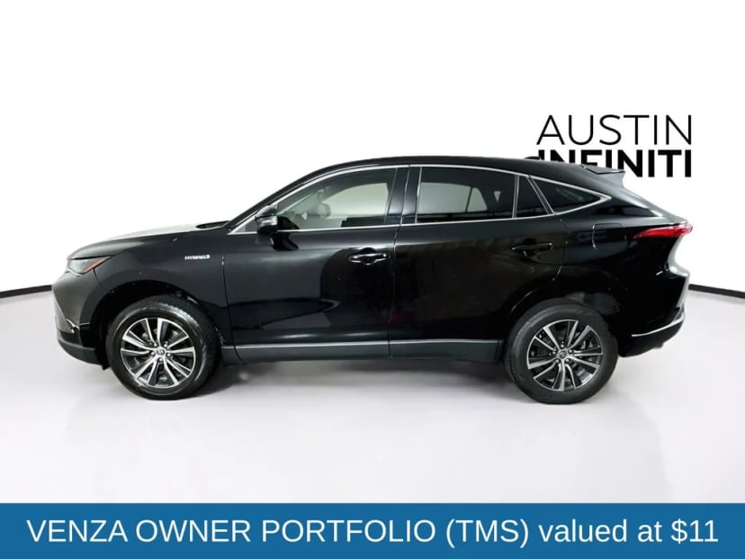 2021 Toyota Venza - Image 2