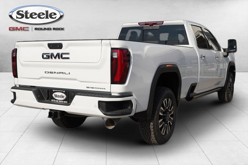 2026 GMC Sierra 3500 HD - Image 2