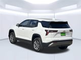 2027 Chevrolet Equinox - Preview 3