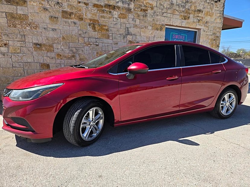 2017 Chevrolet Cruze - Image 1
