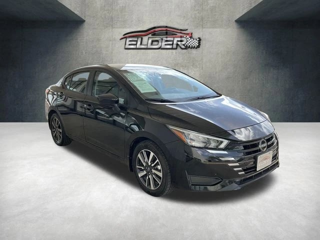 2025 Nissan Versa - Image 3
