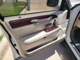 2003 Lincoln Town Car - Preview 9
