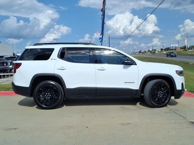 2023 GMC Acadia - Image 2
