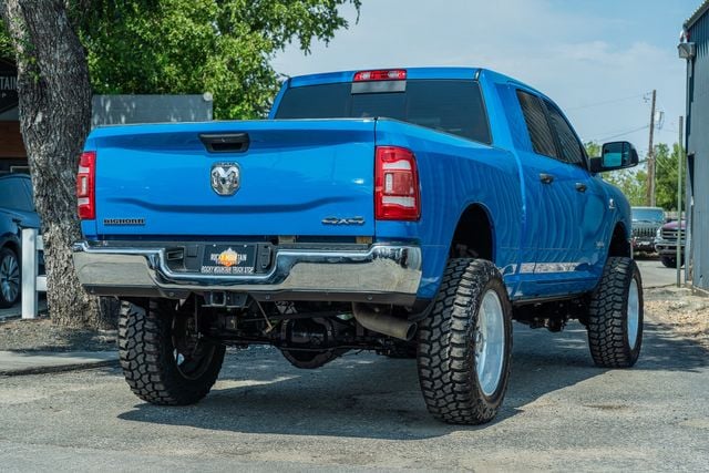 2022 Ram 2500 - Image 3
