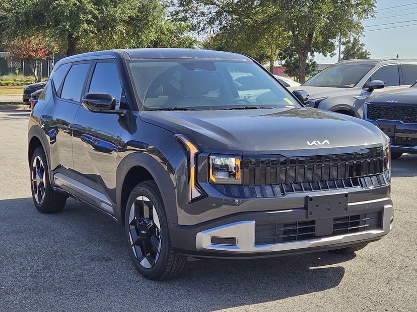 2027 Kia Seltos - Image 1