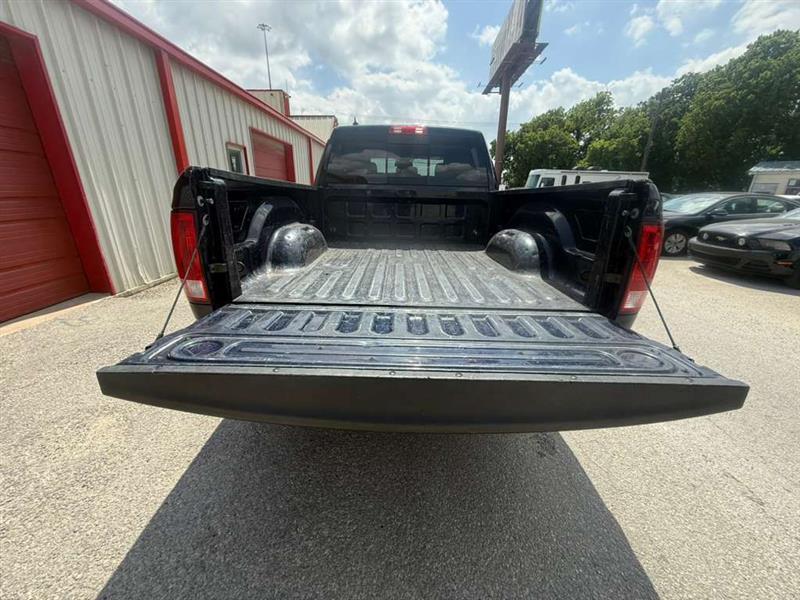 2018 RAM 1500 - Image 2