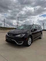 2017 Chrysler Pacifica - Preview 4