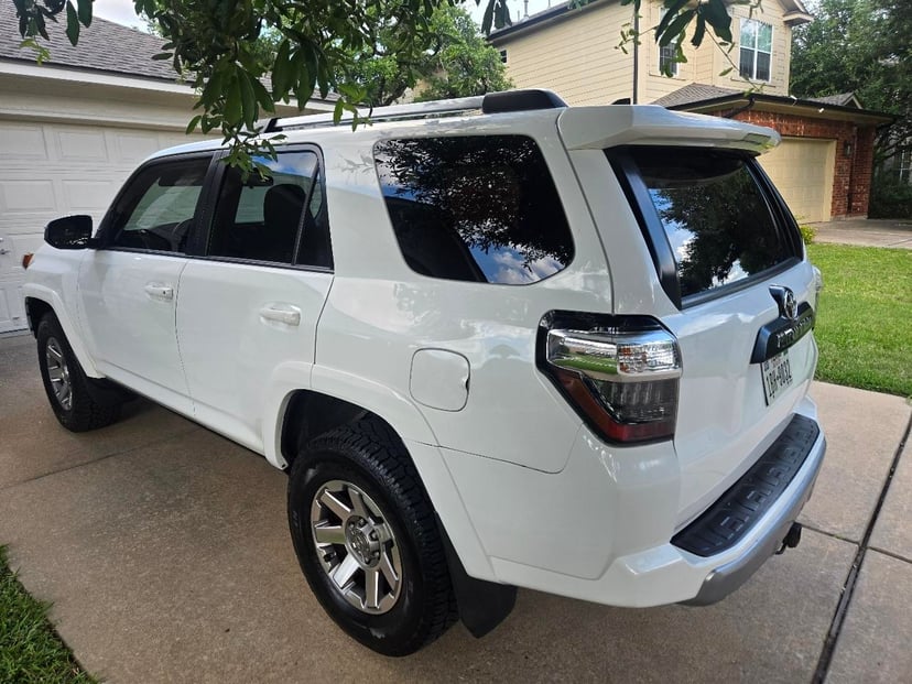 2016 Toyota 4runner - Image 2